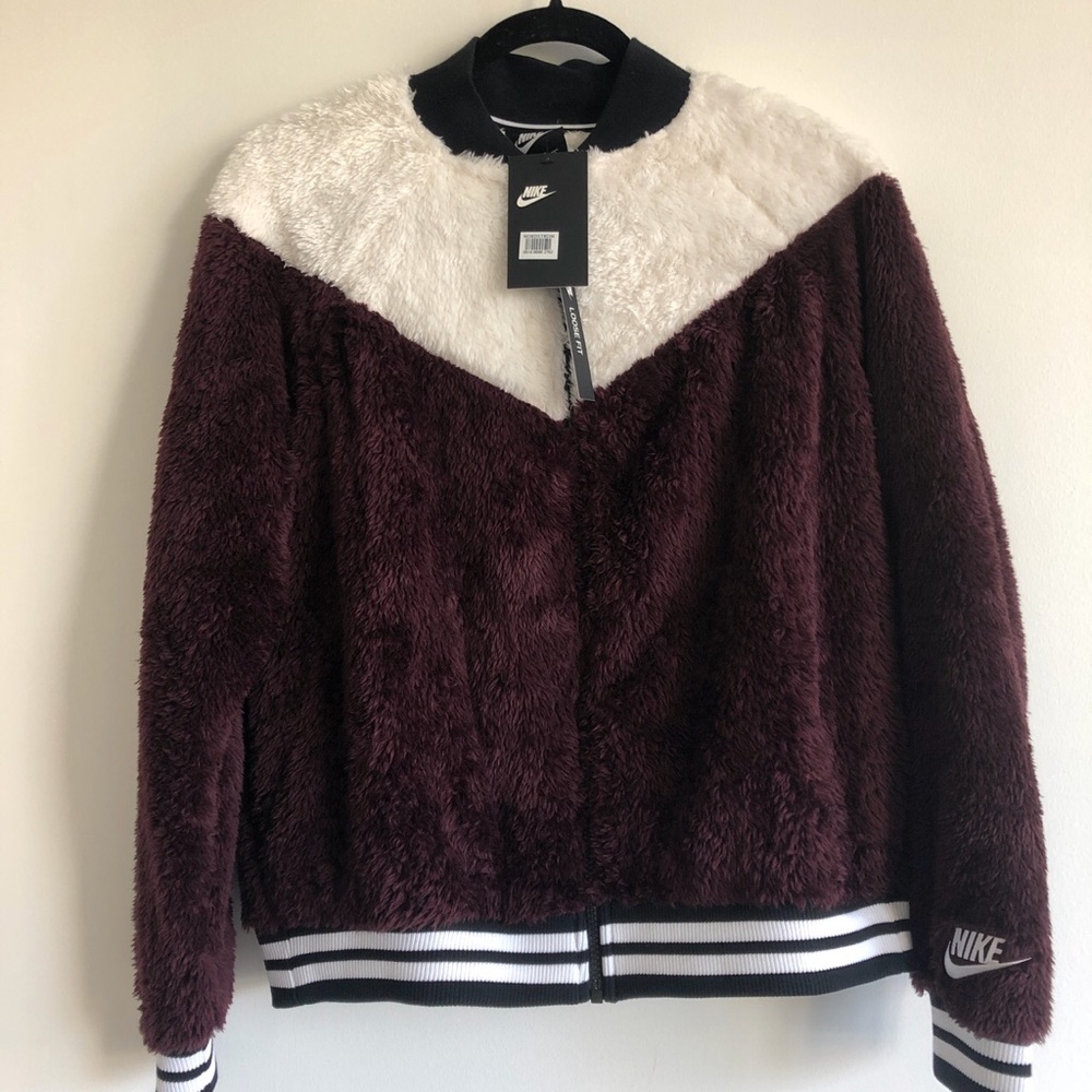 NWT Nike Fluffy Bomber Jacket size XL
